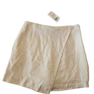Abercrombie & Fitch Cream Lightweight Mini Skort